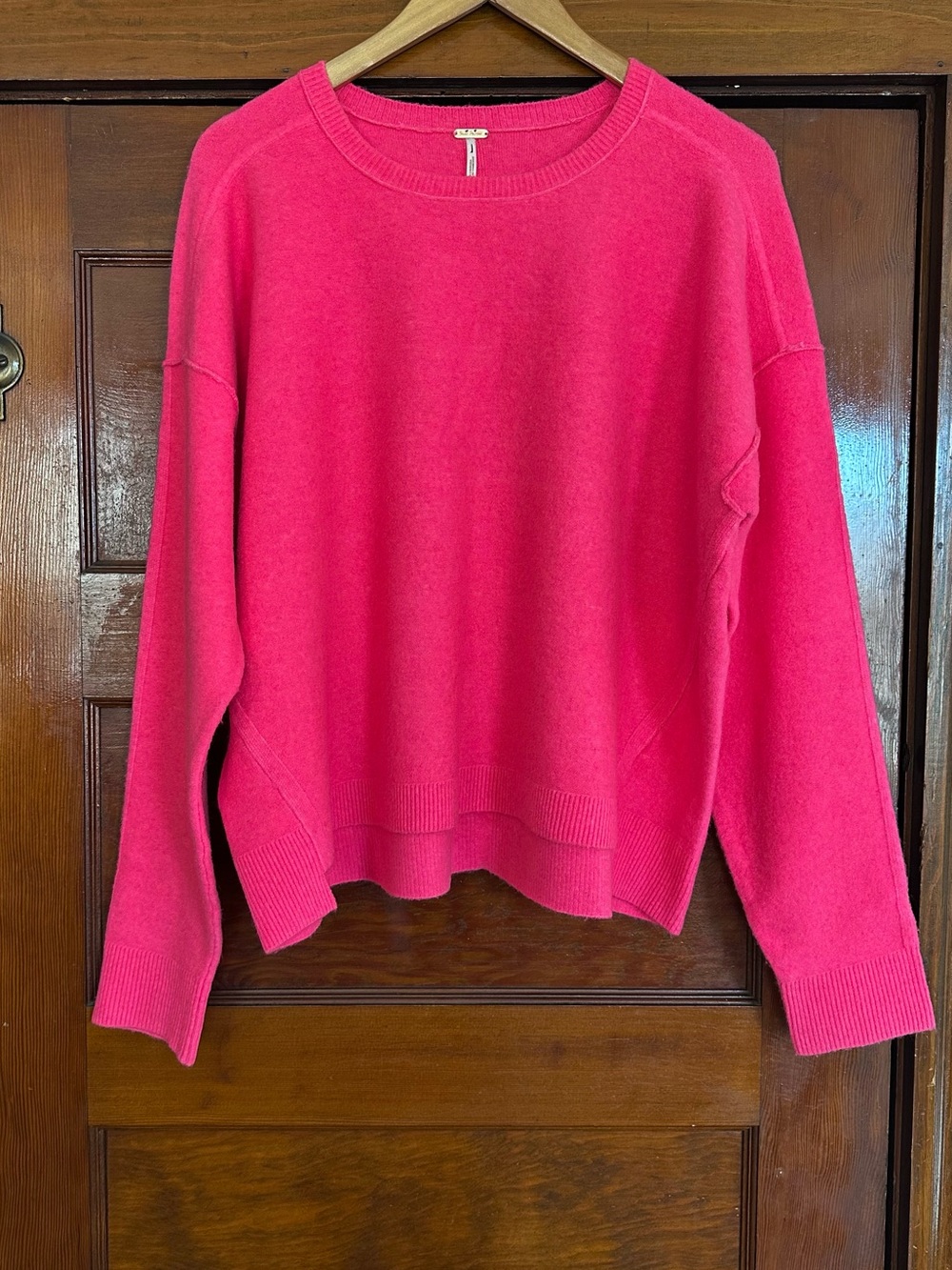 Free People Hot Pink Crewneck Pullover Oversized Slouchy Knit Sweater Medium